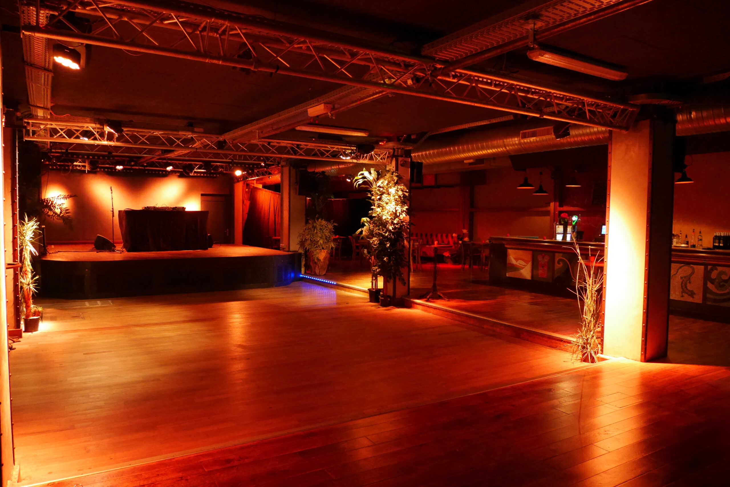 Club (3)
